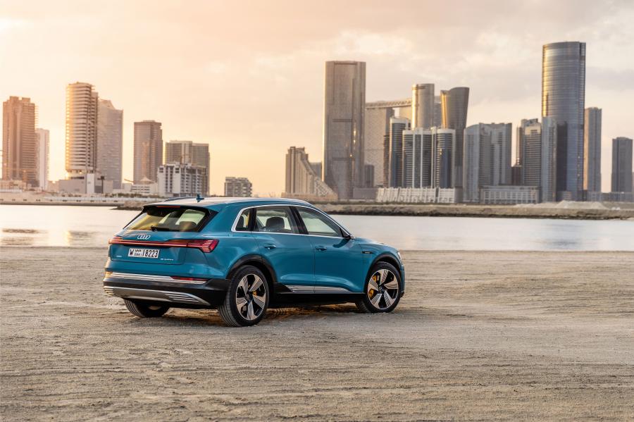  Audi e-tron 55 Quattro 2019 года  (WW) (фото 136 из 452)
